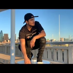 Meet your Posher, Noel